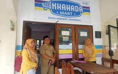 Inspeksi Kesehatan Lingkungan Kantin Sehat SMAN 1 Bungkal oleh Puskesmas Bungkal